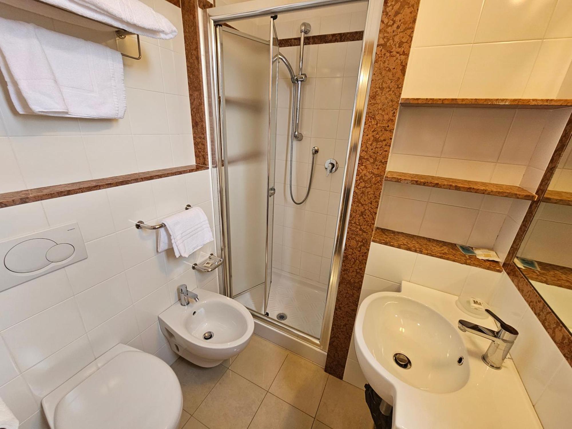 Hotel Fiorella Senigallia Dış mekan fotoğraf