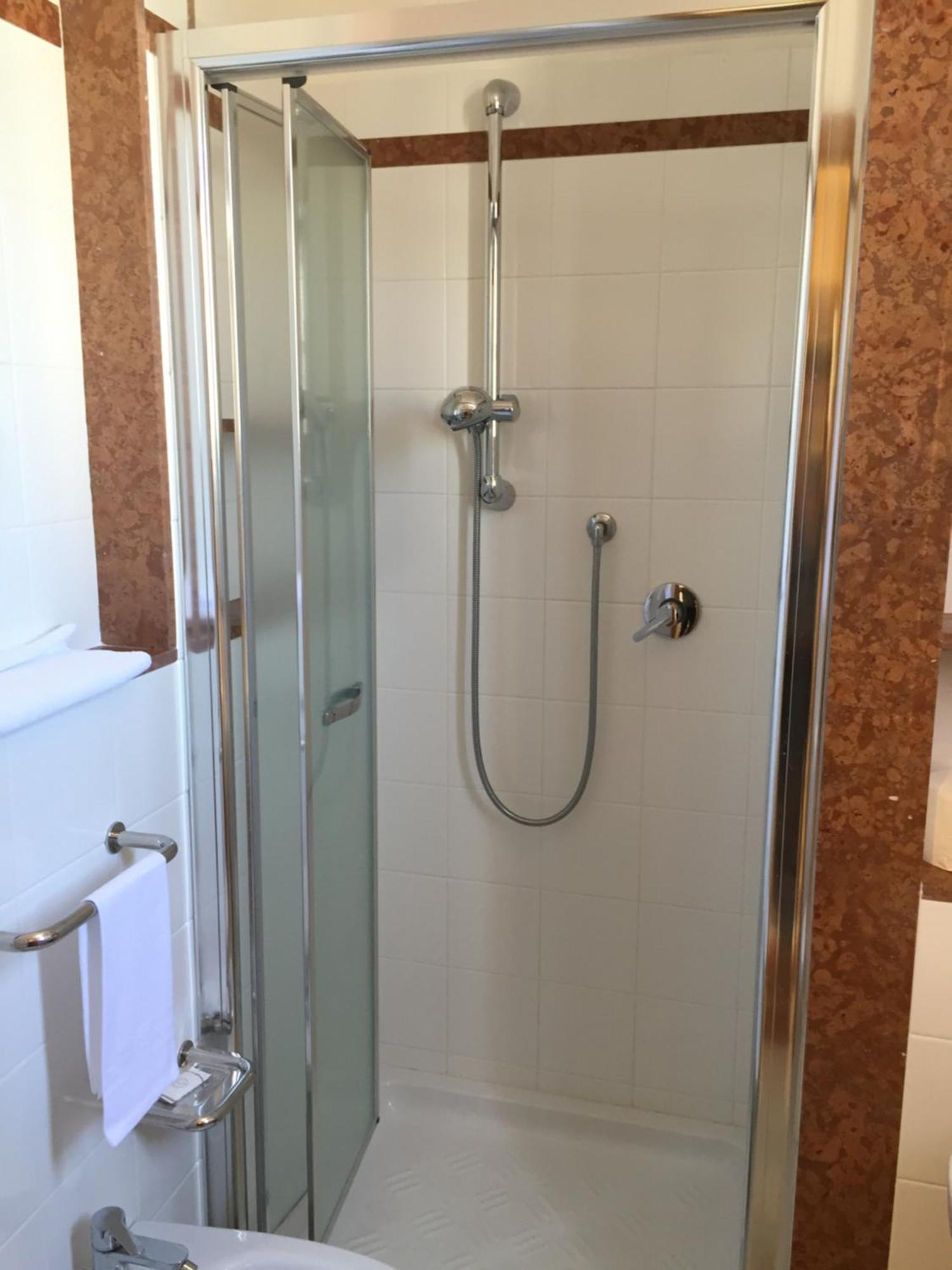 Hotel Fiorella Senigallia Oda fotoğraf