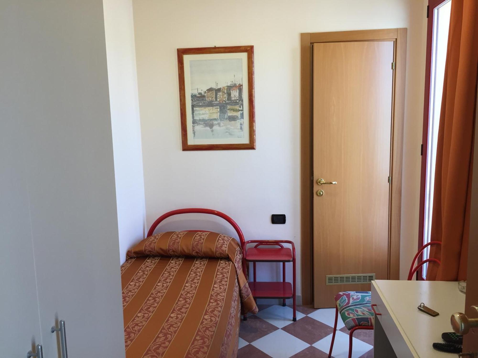 Hotel Fiorella Senigallia Oda fotoğraf