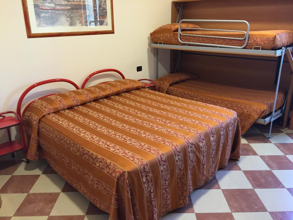 Hotel Fiorella Senigallia Oda fotoğraf