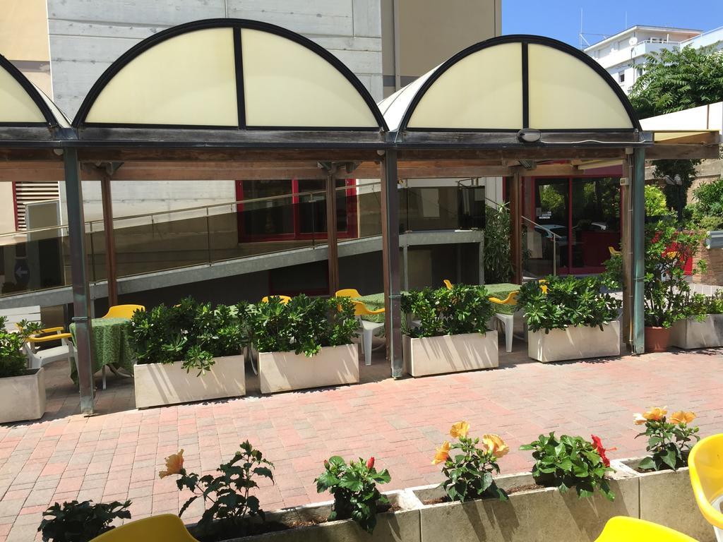 Hotel Fiorella Senigallia Dış mekan fotoğraf
