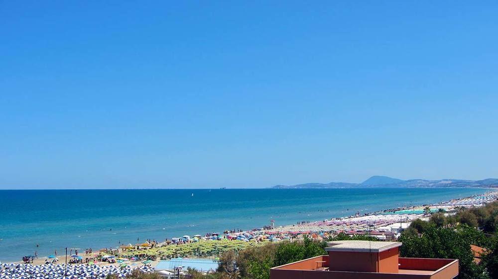 Hotel Fiorella Senigallia Dış mekan fotoğraf
